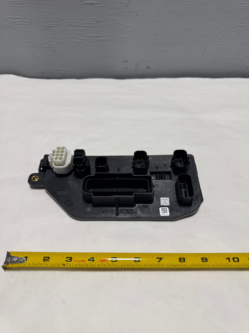 2014-2015 Silverado Sierra Rear Lamp Wiring Harness Junction Block For Camera Equipped Only