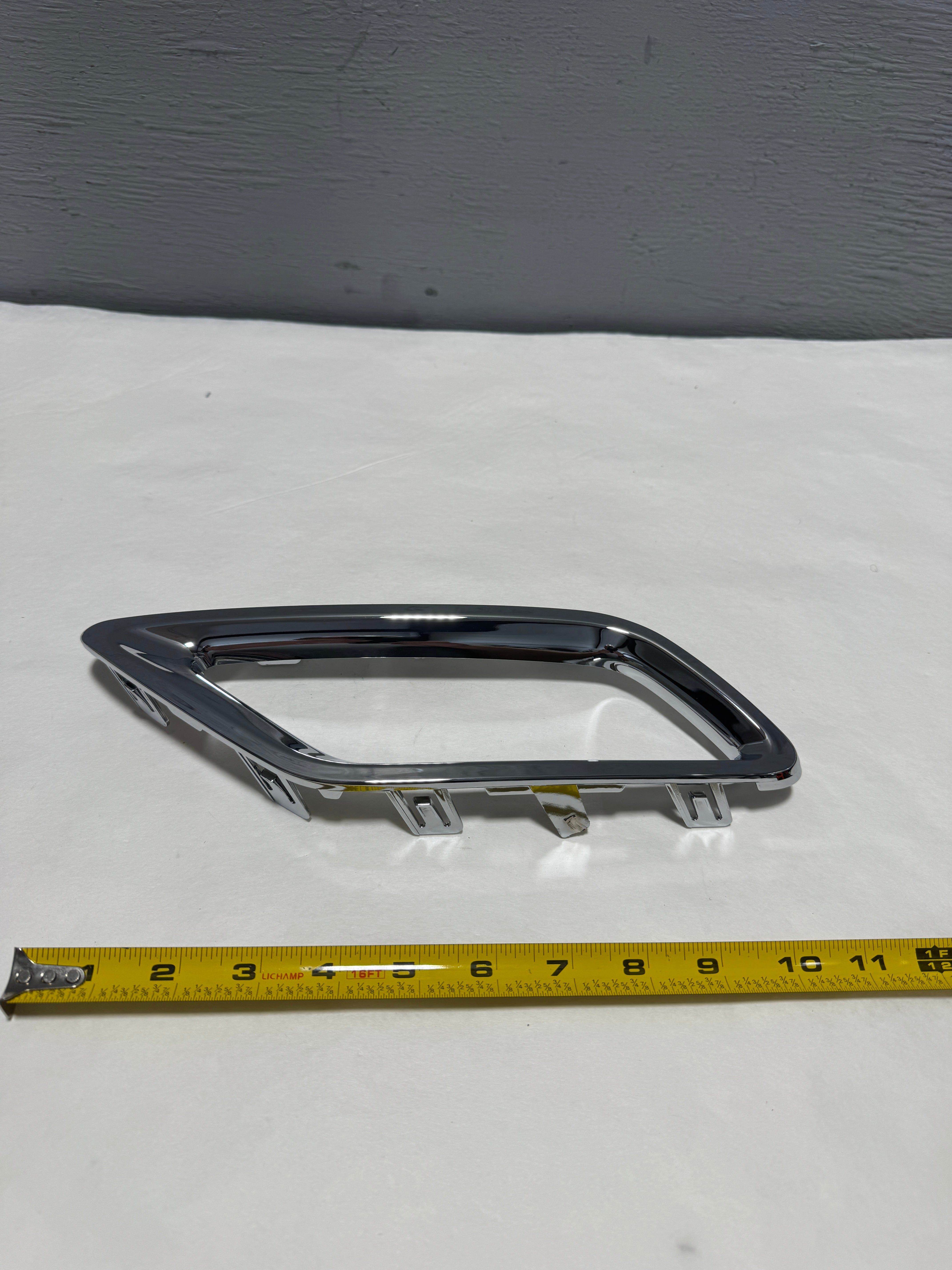 2014-2016 Acura MDX Passenger Side Rear Bumper Lamp Frame