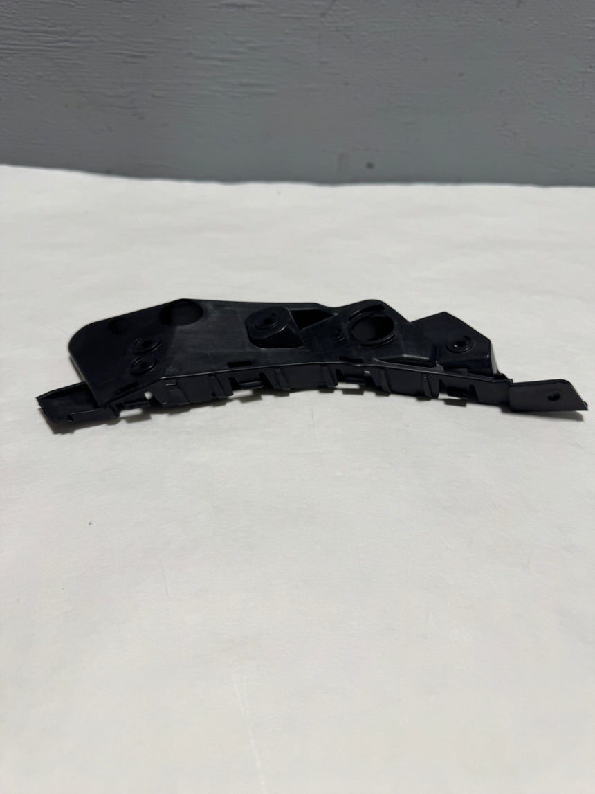 2014-2016 Buick Lacrosse Front Driver Side Bumper Fascia Guide Bracket OEM