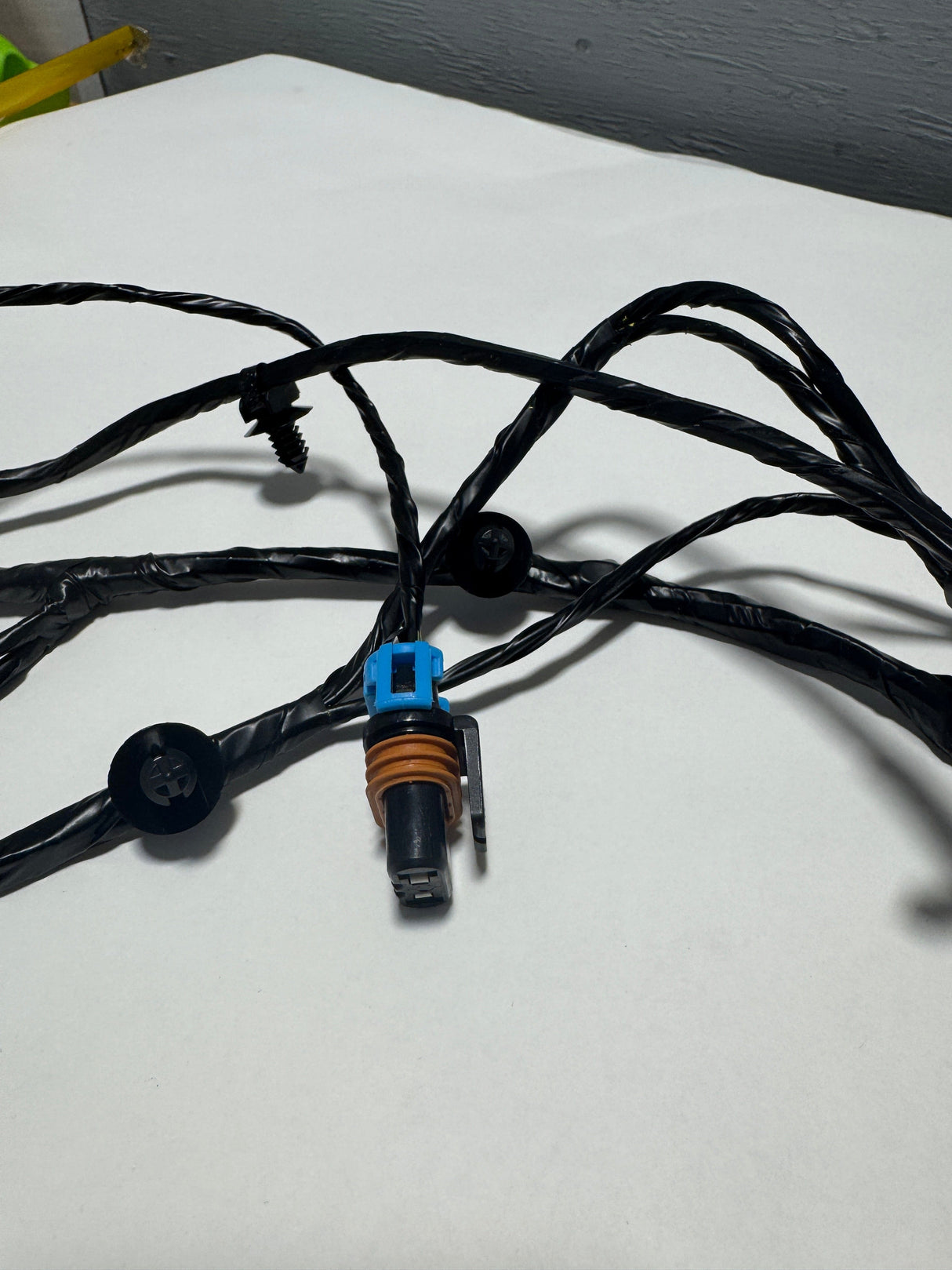 DV6Z-15K867-A 2014-2016 Ford Escape Parking Sensor Wiring Harness For Fog Light Non Auto Park Equipped