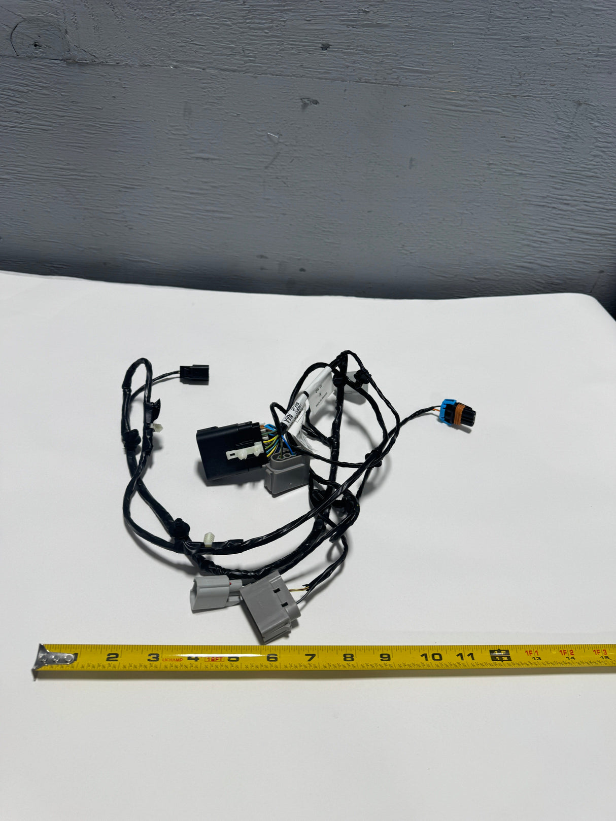 DV6Z-15K867-A 2014-2016 Ford Escape Parking Sensor Wiring Harness For Fog Light Non Auto Park Equipped