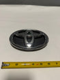 2014-2016 Toyota Highlander Non Hybrid Grille Emblem W/O adaptive Cruise OEM