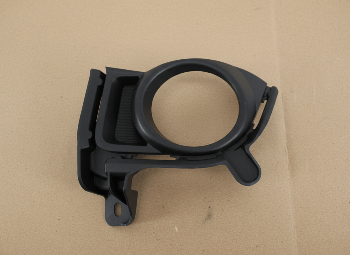 81481-0E160 2014-2016 Toyota Highlander Passenger Side Fog Lamp Bezel Trim OEM