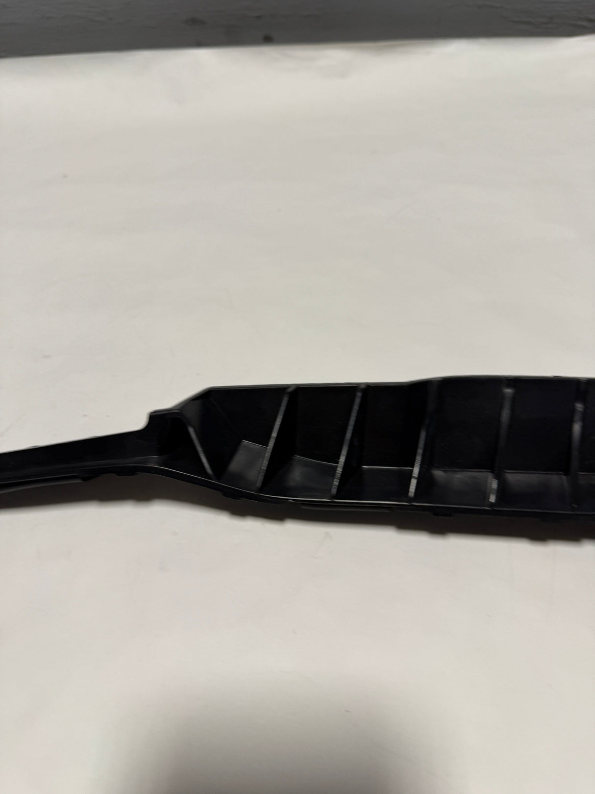 23192010 2014-2017 Buick Regal Passenger Side Front Bumper Cover Center Support OEM