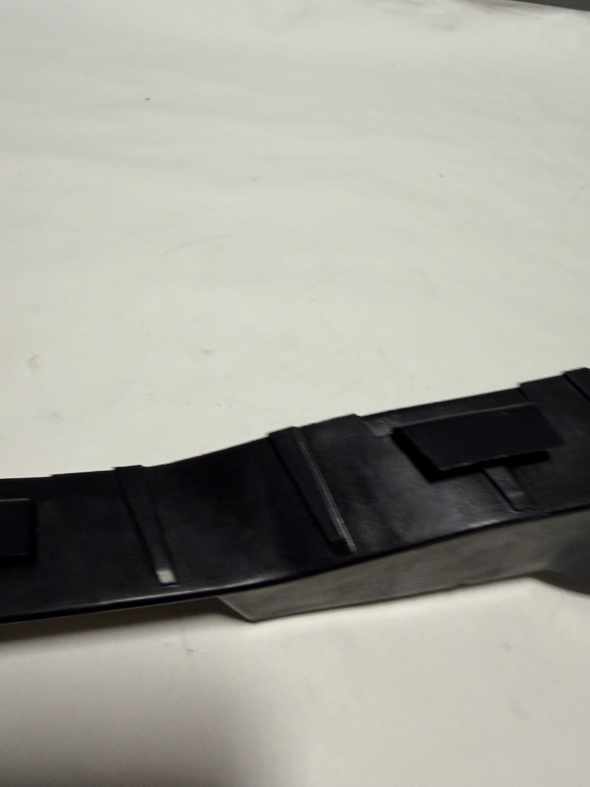 23192010 2014-2017 Buick Regal Passenger Side Front Bumper Cover Center Support OEM