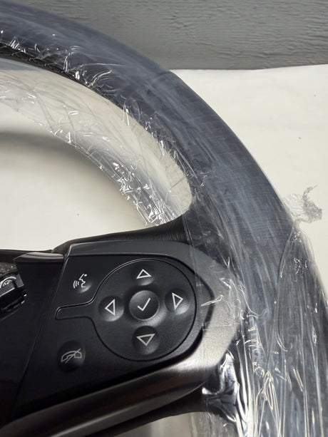 84483768 2014-2018 Silverado 1500 Black Heated Leather Steering Wheel Without Crash Alert