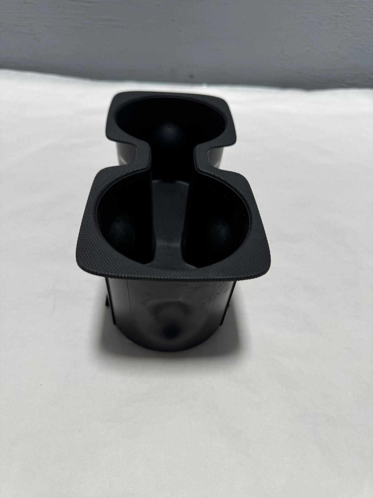 23467144 2014-2018 Silverado Sierra Center Console 2 Cup Holder Rubber Liner OEM