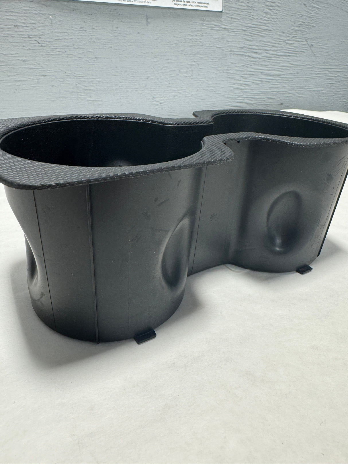 23467144 2014-2018 Silverado Sierra Center Console 2 Cup Holder Rubber Liner OEM