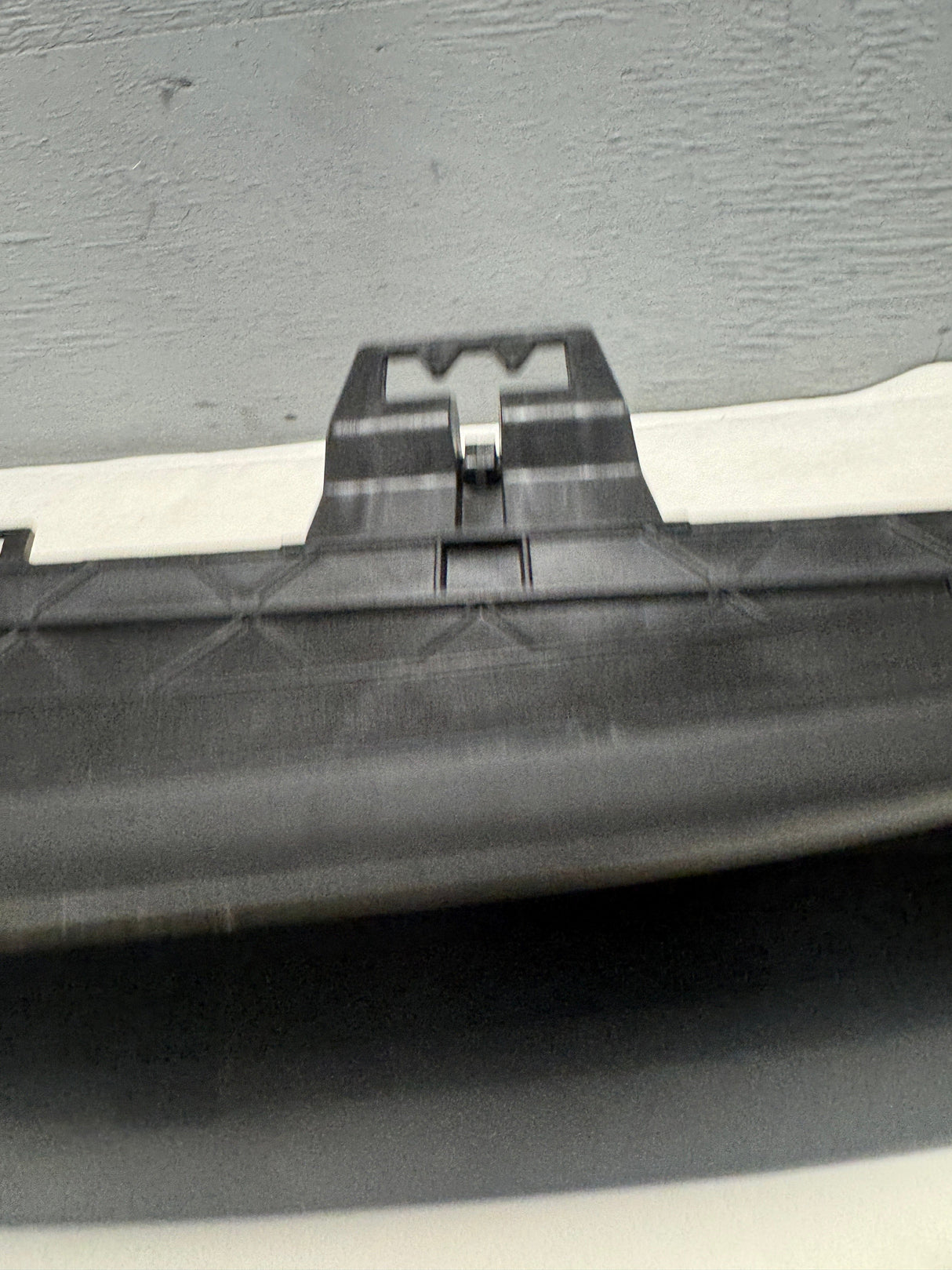 CL-1224-31455704-J1 2014-2018 Volvo S60 V60 Cross Country Grille Radiator Shutter W/o Pre- Crash 31455704 OEM new