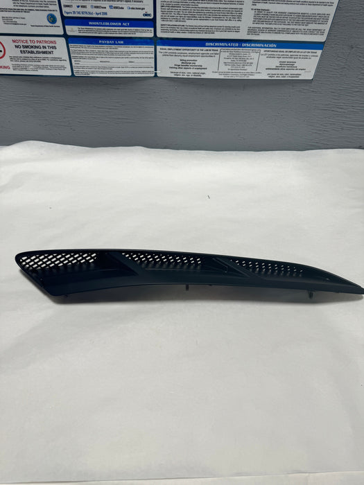 23350147 2014-2019 Corvette Stingray Driver Side Fender Vent Grille Black