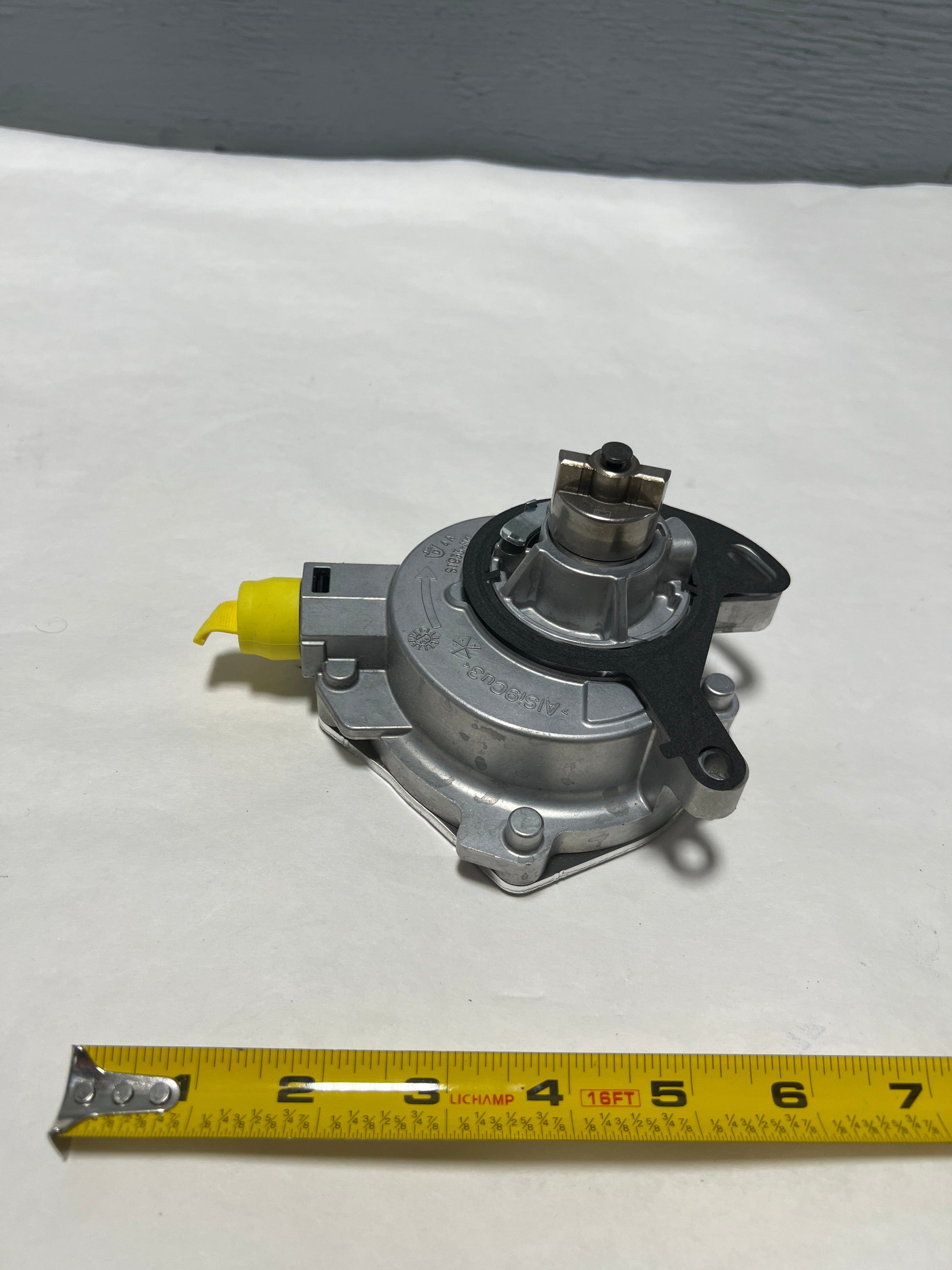 CL-1023-BM5Z-2A451-A-C23 2014-2019 Ford Fiesta 1.6 Engine Vacuum Pump BM5Z-2A451-A / BRPV15 OEM New