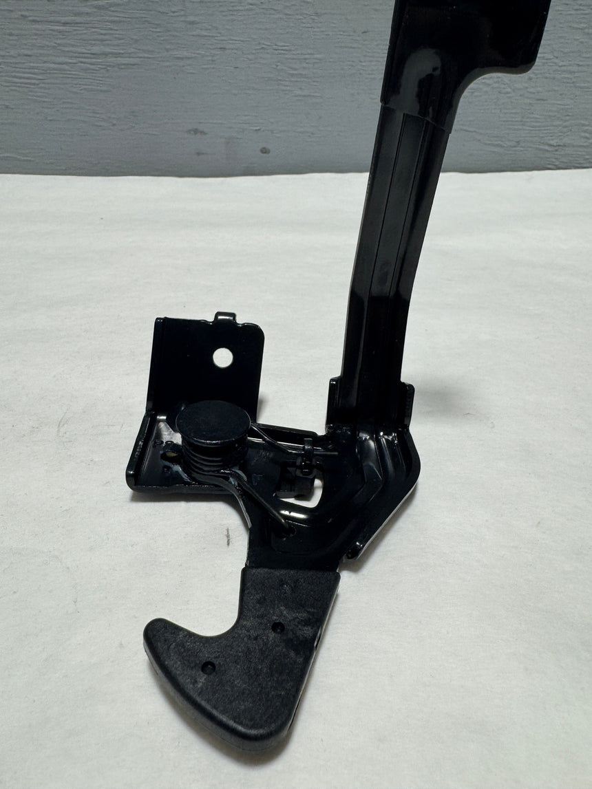 2014-2019 Kia Soul Hood Safety Hook Release Lever OEM