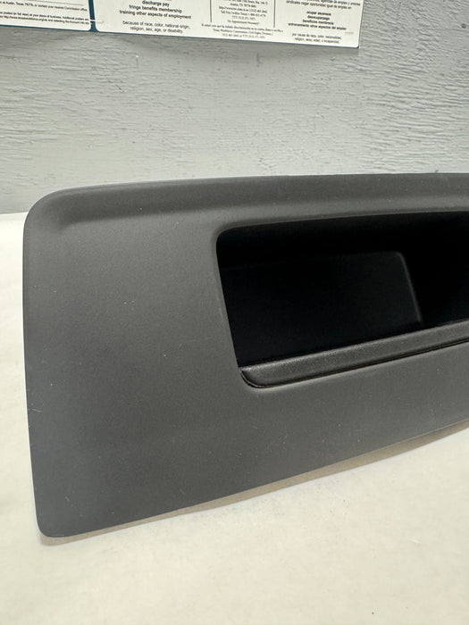 22816697 2014-2019 Sierra Silverado Front Floor Console Rear Trim Cover