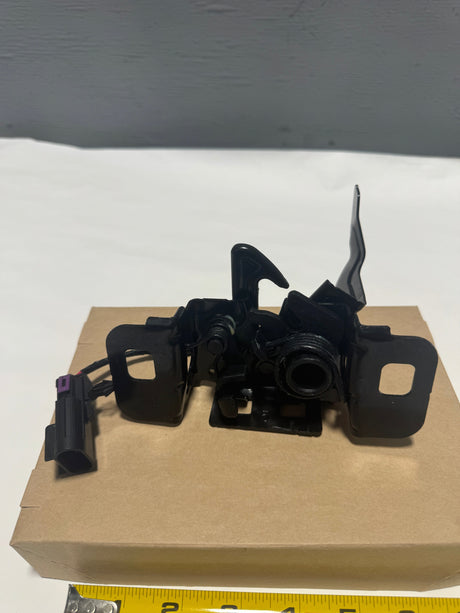 (85574821 2014-2019 Silverado Sierra 1500 Hood Latch with Ajar Switch Genuine OEM