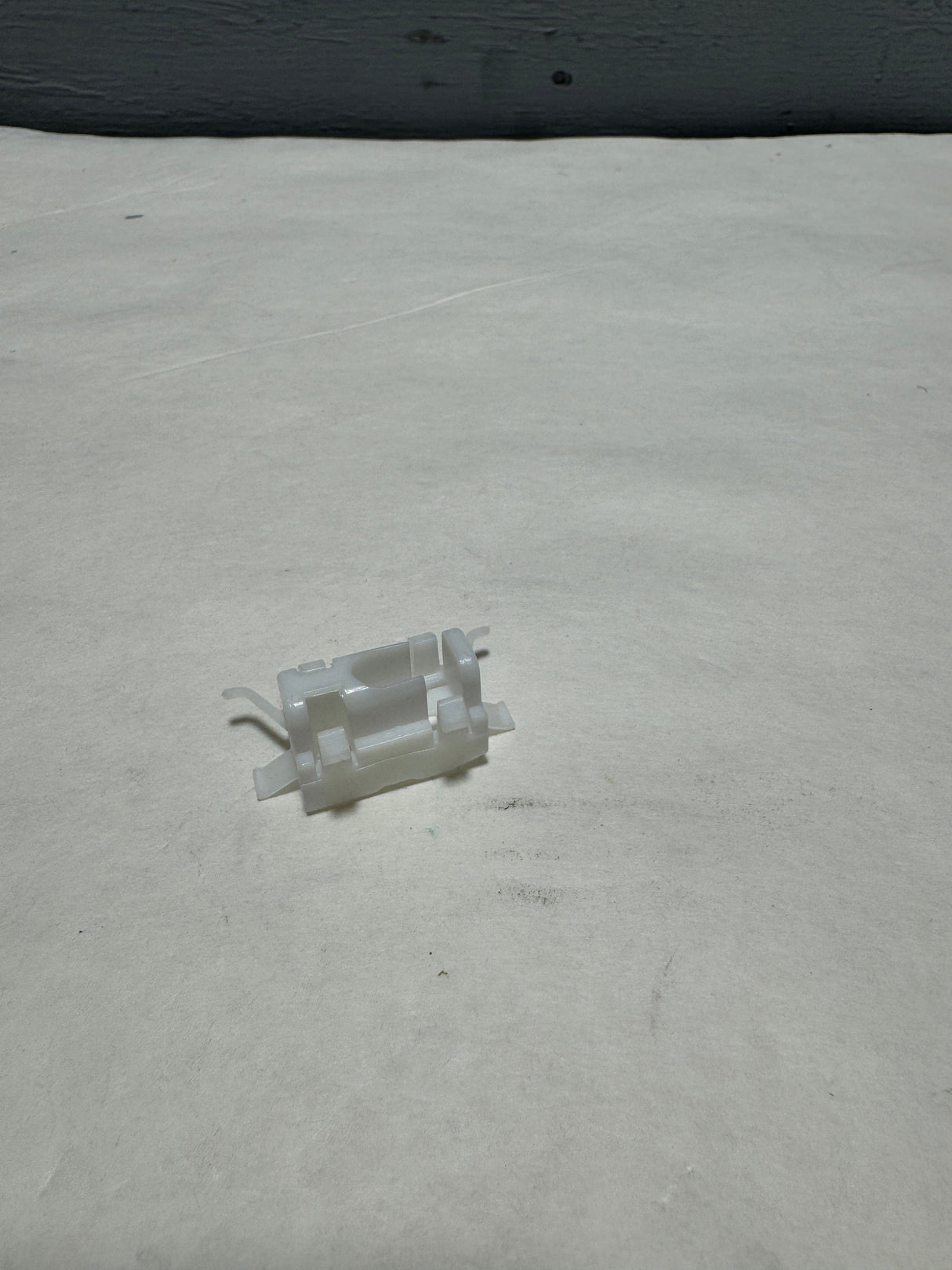 91501-TZ5-A01 2014-2020 Acura MDX Roof Molding Clip For Non Roof Rack Equipped Fits Either SIde