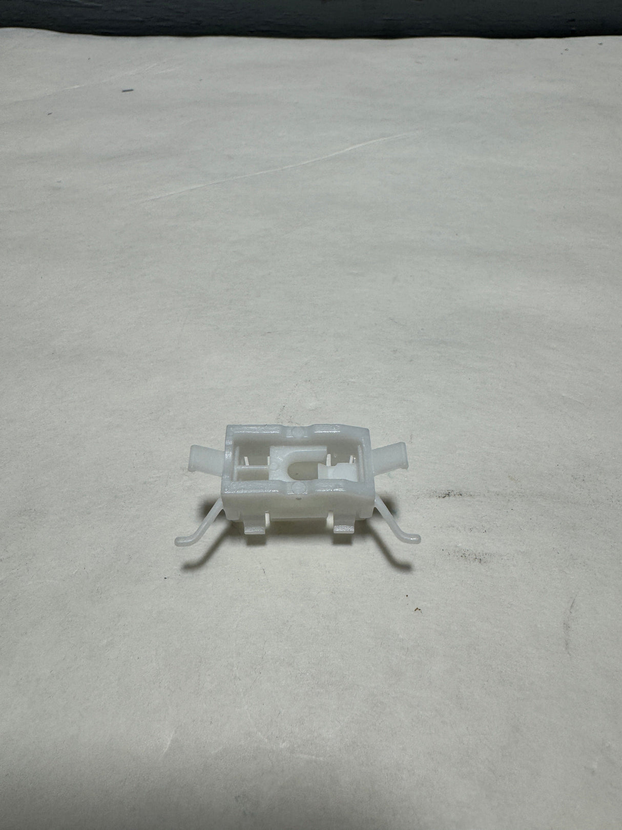 91501-TZ5-A01 2014-2020 Acura MDX Roof Molding Clip For Non Roof Rack Equipped Fits Either SIde