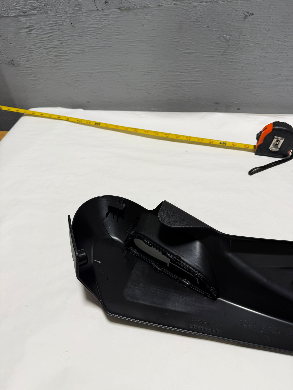 84233195 2014-2020 Silverado Sierra Tahoe Suburban Driver Seat Shield OEM