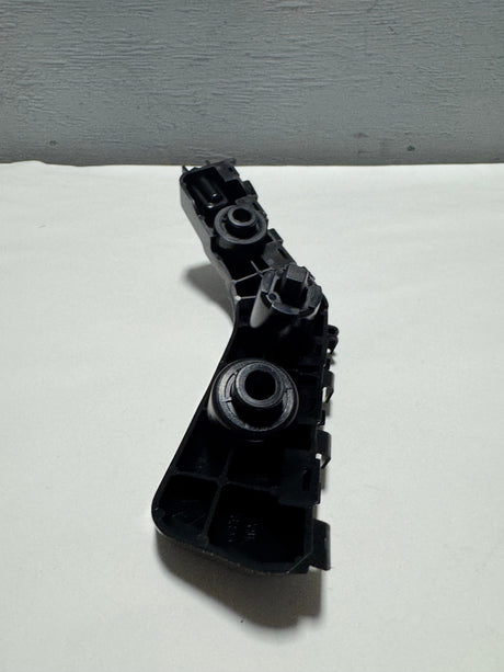 68144219AF 2014-2021 Jeep Grand Cherokee Drivers Side Front Bumper Bracket OEM