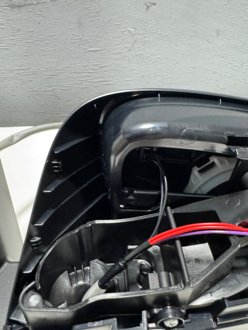 2014-2022 Toyota 4Runner Driver Side Power Mirror Without Signal Lamp - No Back Cap - No Puddle Lamp