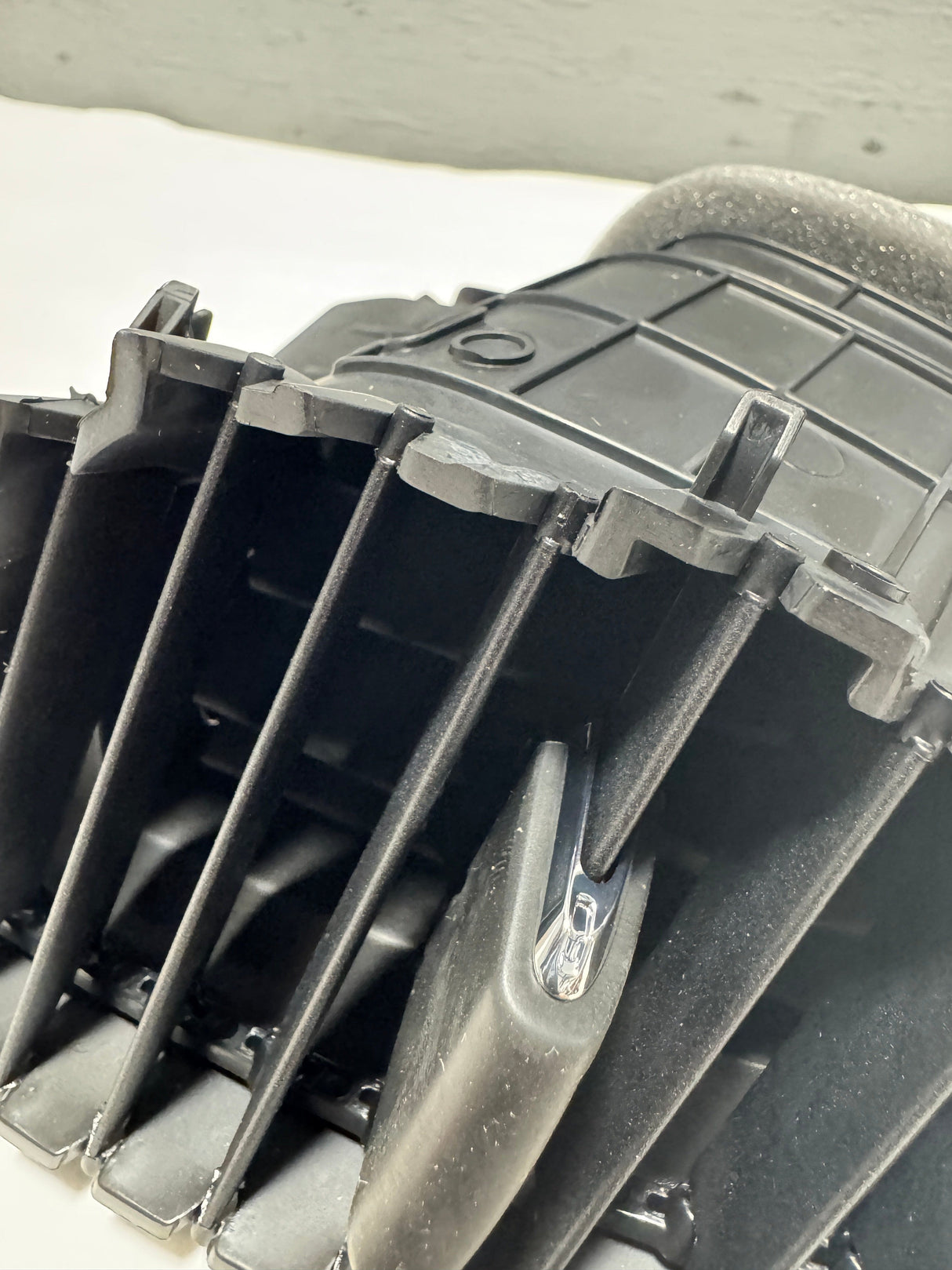 1WG57DX9AC 2014-2023 Jeep Cherokee Center Driver Side Dash A/C Heat Air Vent OEM