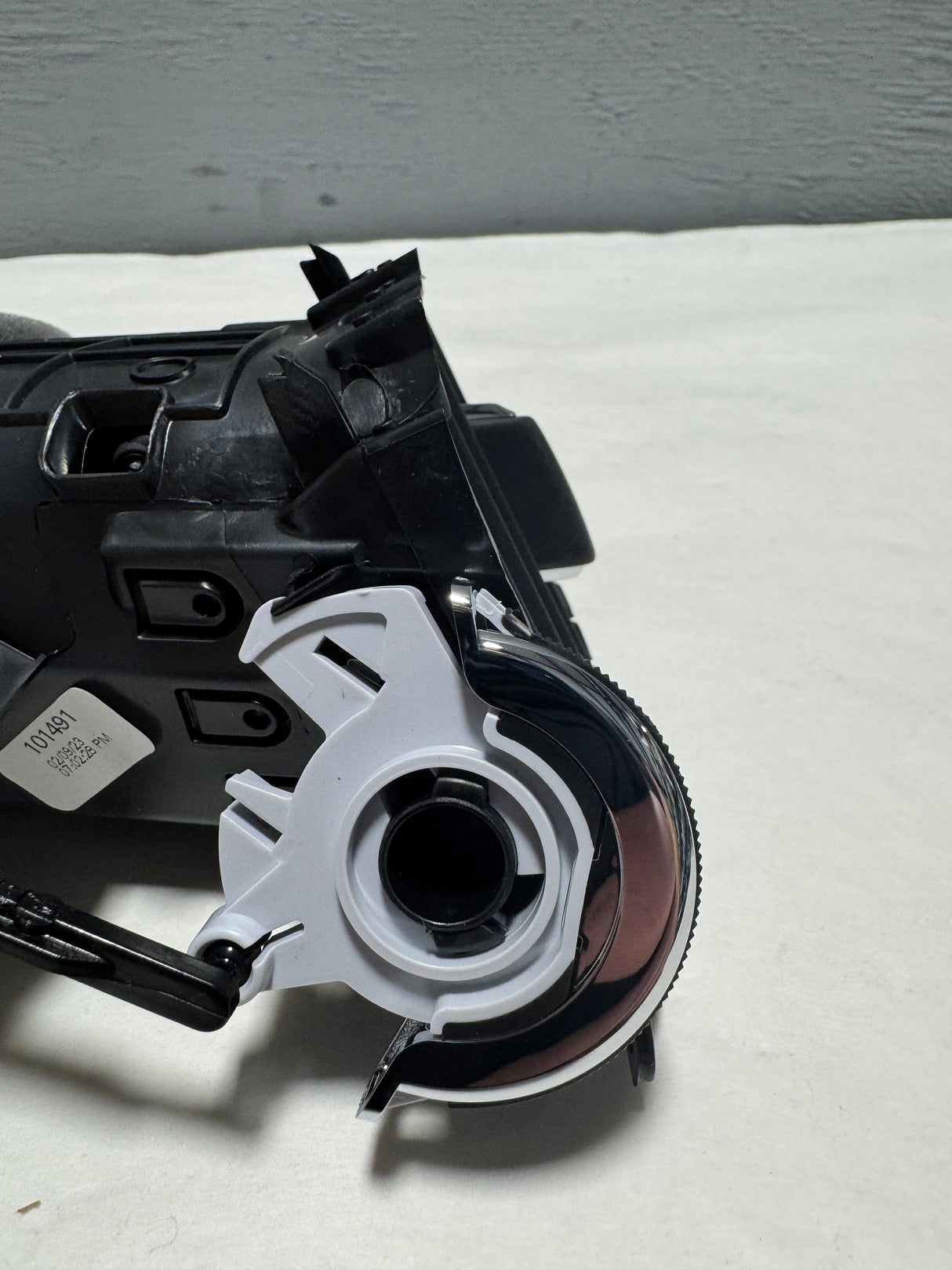 1WG57DX9AC 2014-2023 Jeep Cherokee Center Driver Side Dash A/C Heat Air Vent OEM