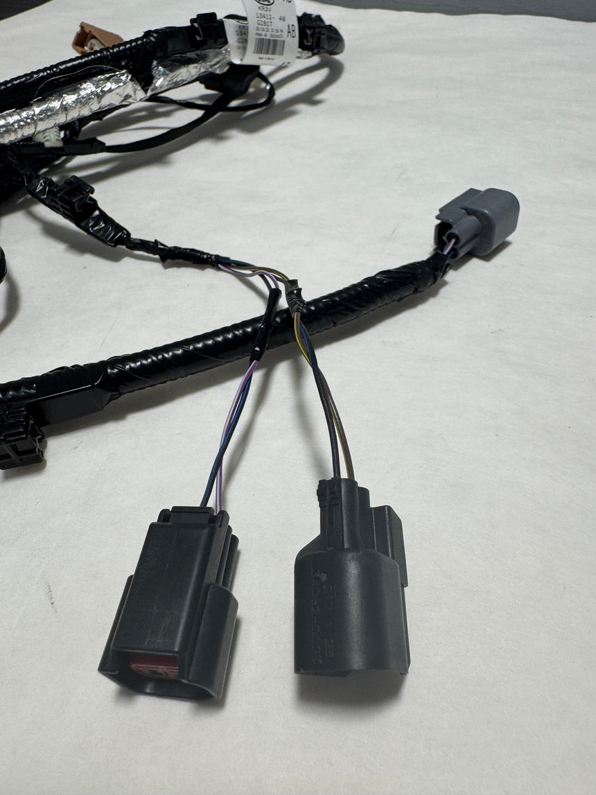 2015-2020 Ford Mustang LED Tail Light Wiring Harness W/O Park Aid Code AC Genuine OEM
