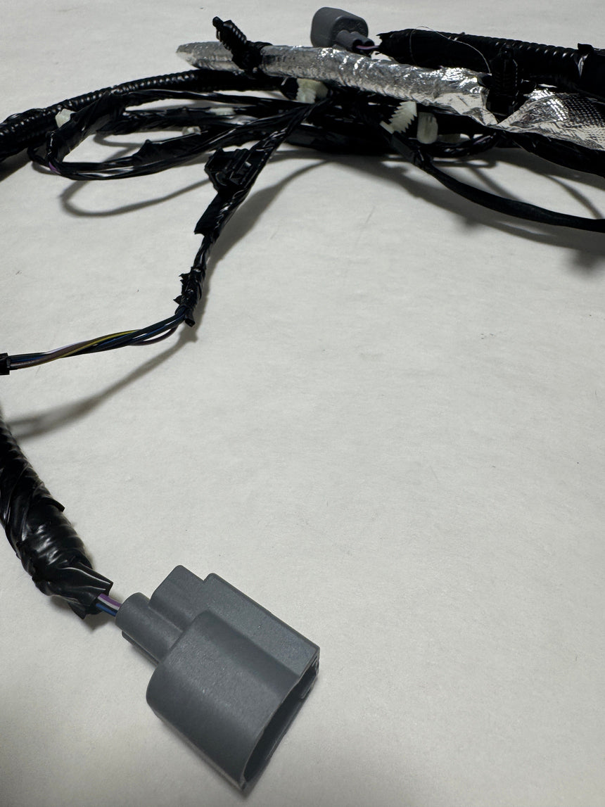2015-2020 Ford Mustang LED Tail Light Wiring Harness W/O Park Aid Code AC Genuine OEM
