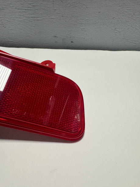33505-T1W-A01-B19 2015-2016 Honda CR-V Rear Passenger Side Bumper Reflector With Bracket OEM