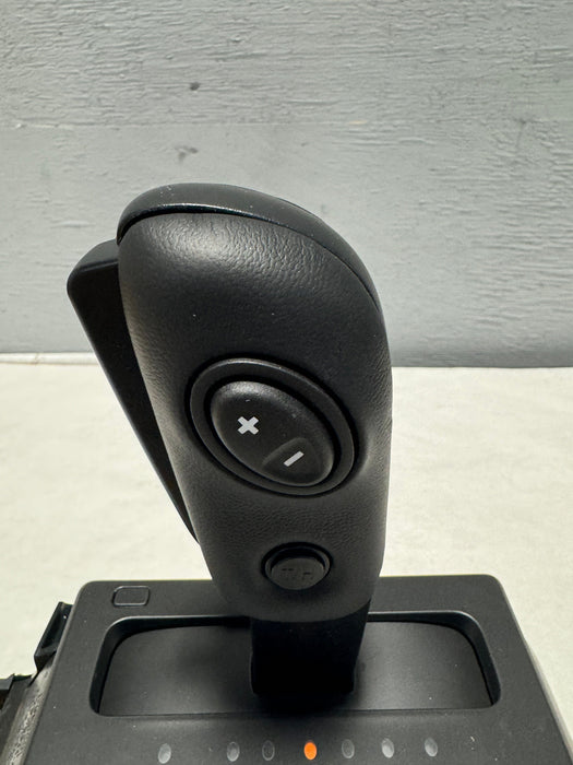 FL1Z-7210-DA 2015-2017 Ford Expedition Gear Shift LeverWith Indicator Black OEM