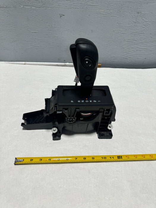 FL1Z-7210-DA 2015-2017 Ford Expedition Gear Shift LeverWith Indicator Black OEM