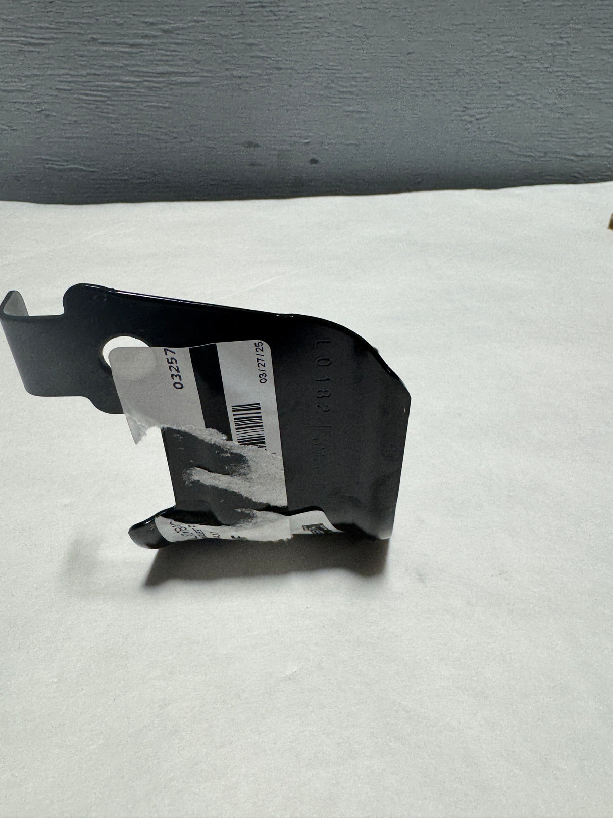 FL1Z-78001A08-A 2015-2017 Ford Expedition or Navigator Skid Plate Bracket OEM