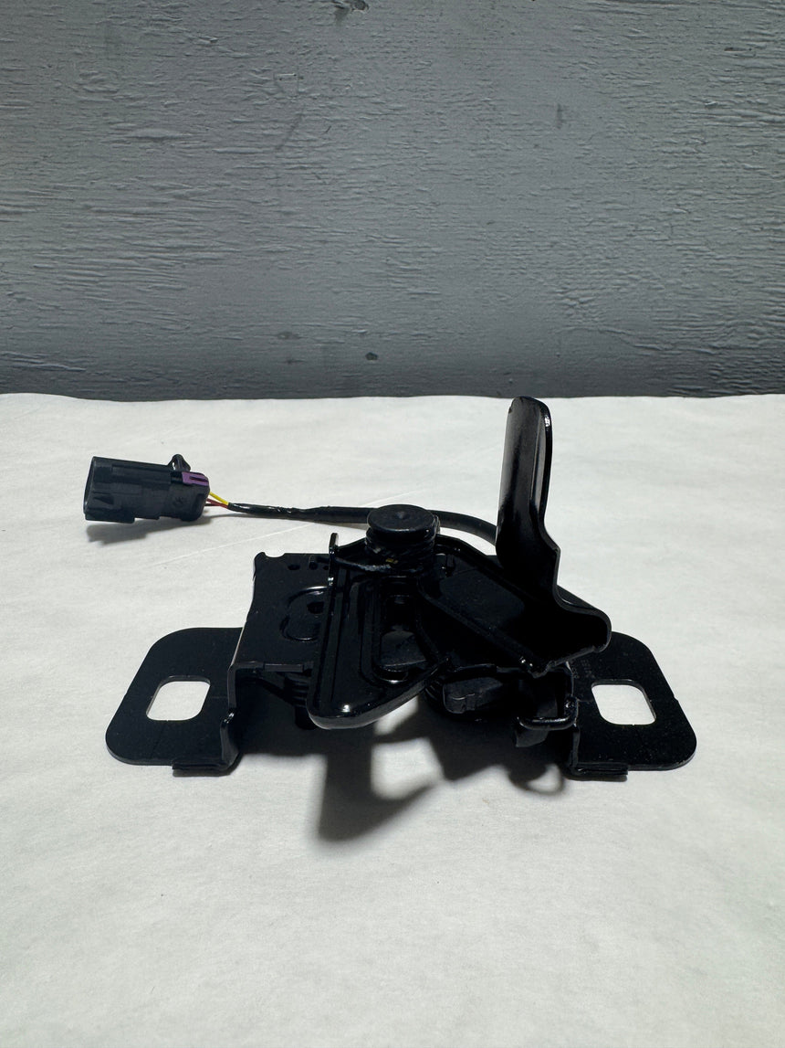 2015-2018 Tahoe Yukon Escalade Hood Primary and Secondary Latch OEM