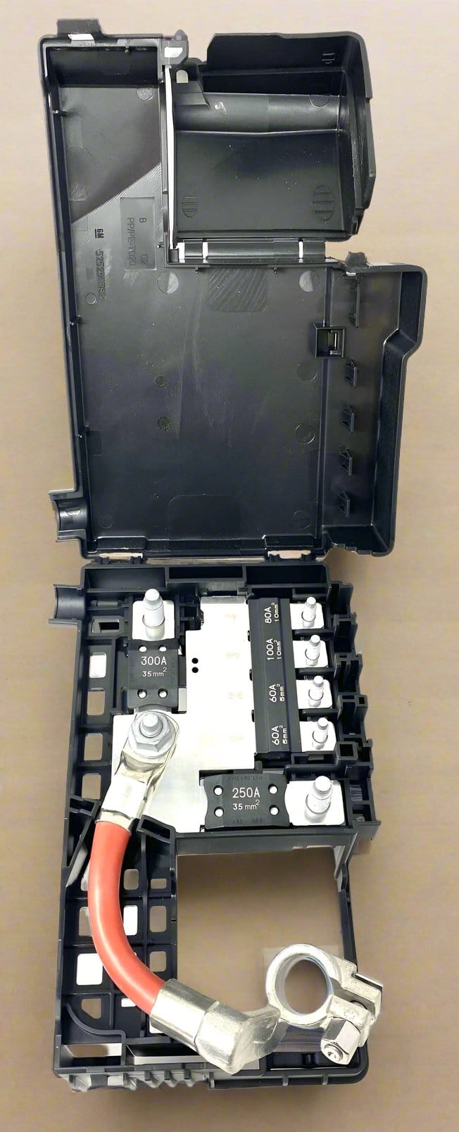 2015-2019 Cadillac XTS Engine Compartment Fuse Block OEM