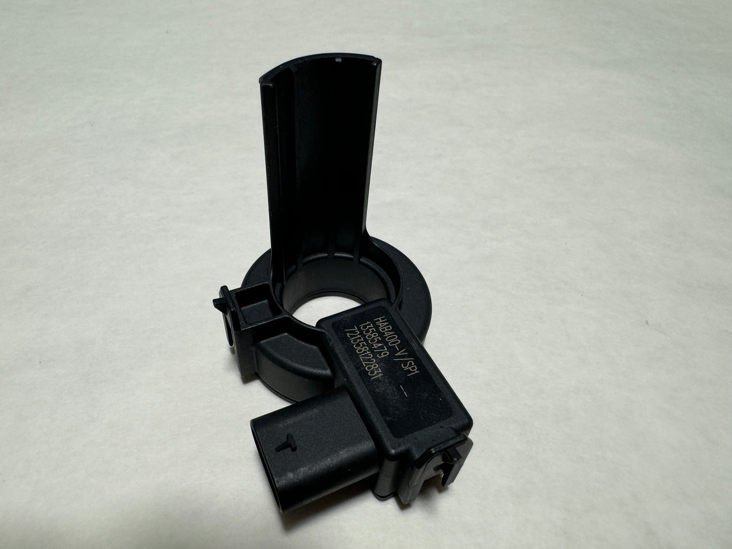 13585479-C4 2015-2019  Chevrolet Impala 2.5 Battery Current Sensor OEM