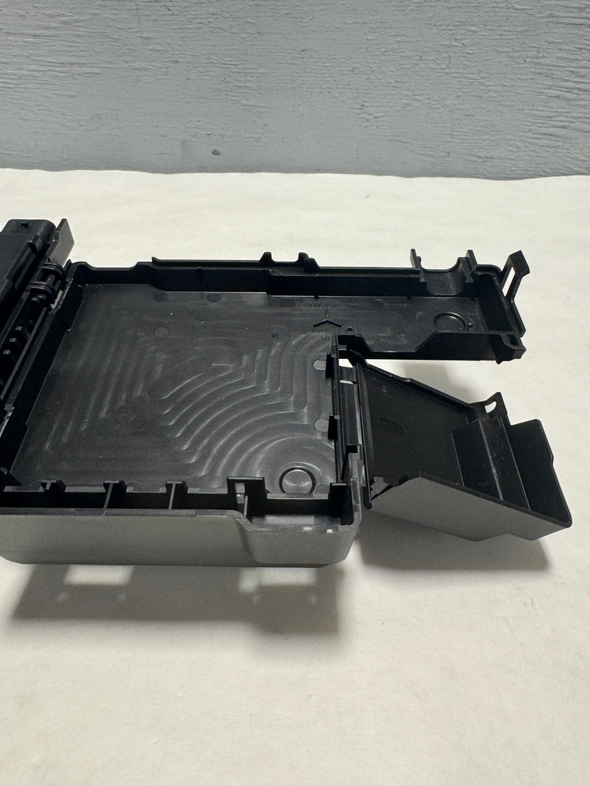 2015-2019 Chevrolet Impala Battery Distribution Engine Fuse Block OEM