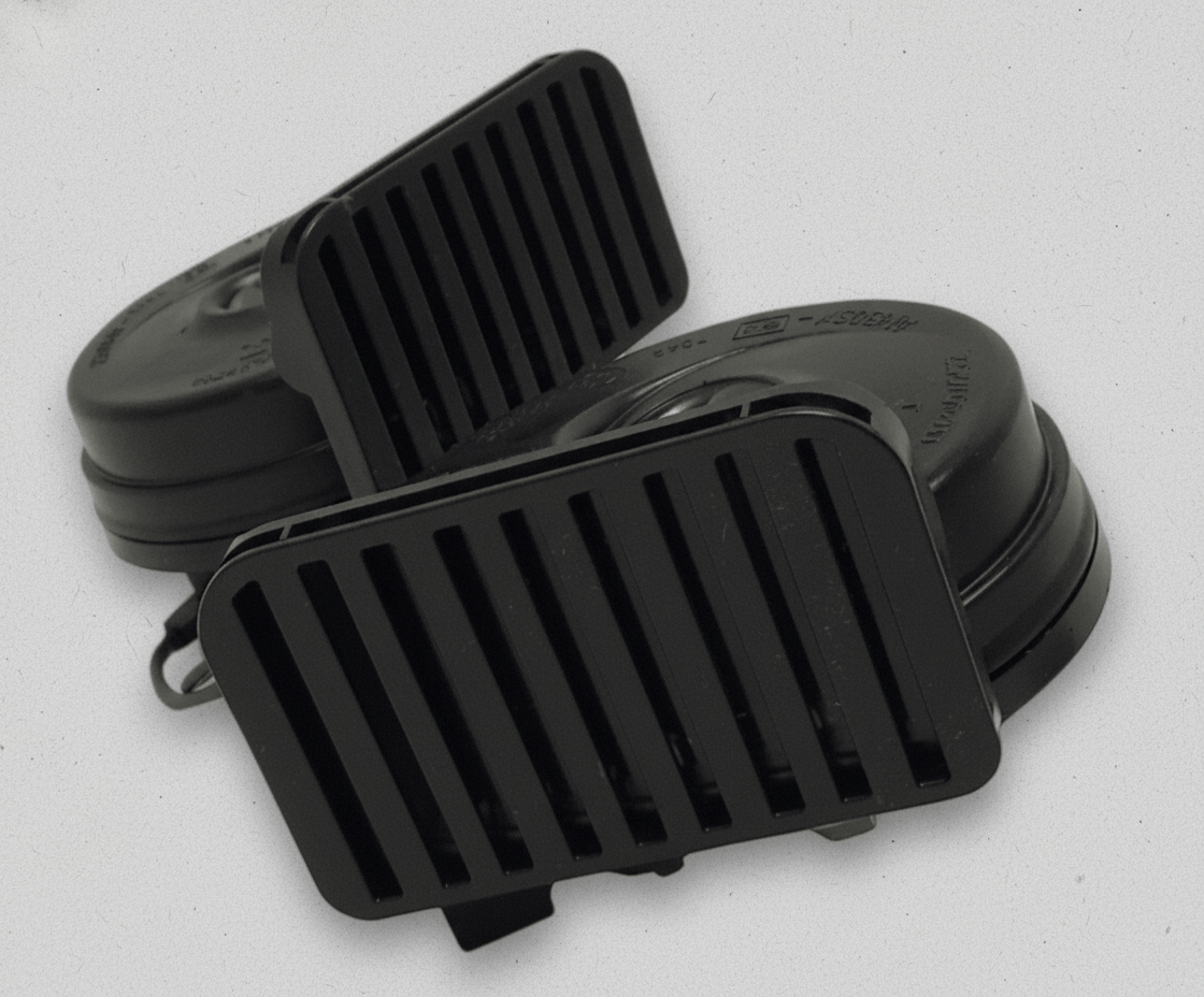 84377259 2015-2019 Chevrolet Silverado GMC Sierra 2500 3500 Dual Horn Genuine OEM