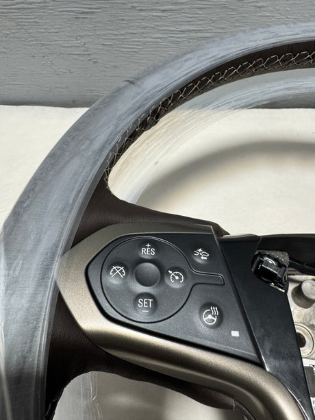 84483801 2015-2019 Silverado Sierra 2500 3500 Cocoa Leather Steering Wheel Heated For Crash Alert Equipped