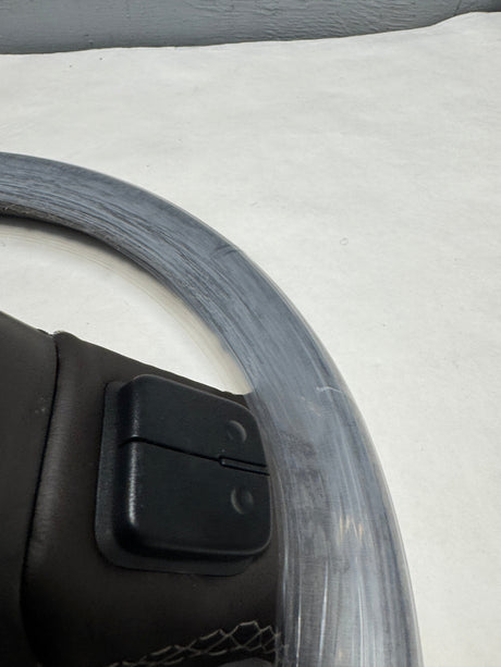 84483801 2015-2019 Silverado Sierra 2500 3500 Cocoa Leather Steering Wheel Heated For Crash Alert Equipped