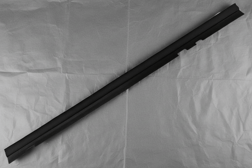2015-2019 Silverado Sierra 2500 3500 Driver Side Hood Weatherstrip Seal For Non Scoop Hoods