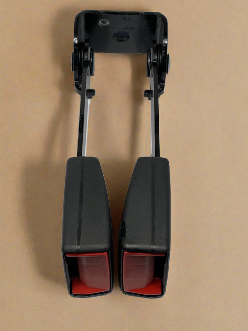 2015-2019 Silverado Sierra Crew Cab Rear Split Bench Seat Belt Buckle OEM
