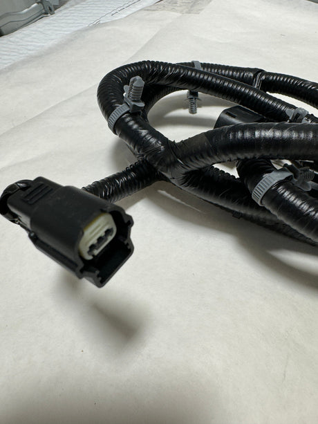 84307173-C7 2015-2019 Suburban Tahoe Front Bumper Parking Aid Harness W/ Adaptive Cruise