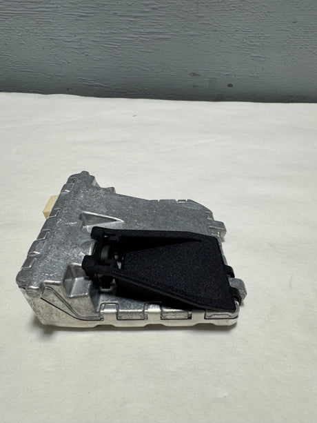 23361092 2015-2020 Cadillac Escalade Front Lane Keep Assist  Windshield Camera