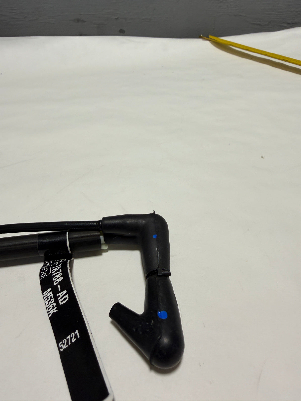 FL3Z-3A788-B 2015-2020 Ford F-150 3.5 4X4 Auto Hub Lock Vacuum Hose Tube OEM