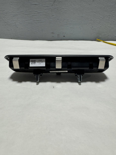 84398399 2015-2020 Tahoe Yukon Escalade Black Front Dome Reading Lamp OEM