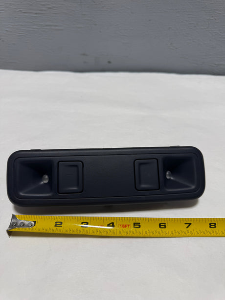 84398399 2015-2020 Tahoe Yukon Escalade Black Front Dome Reading Lamp OEM