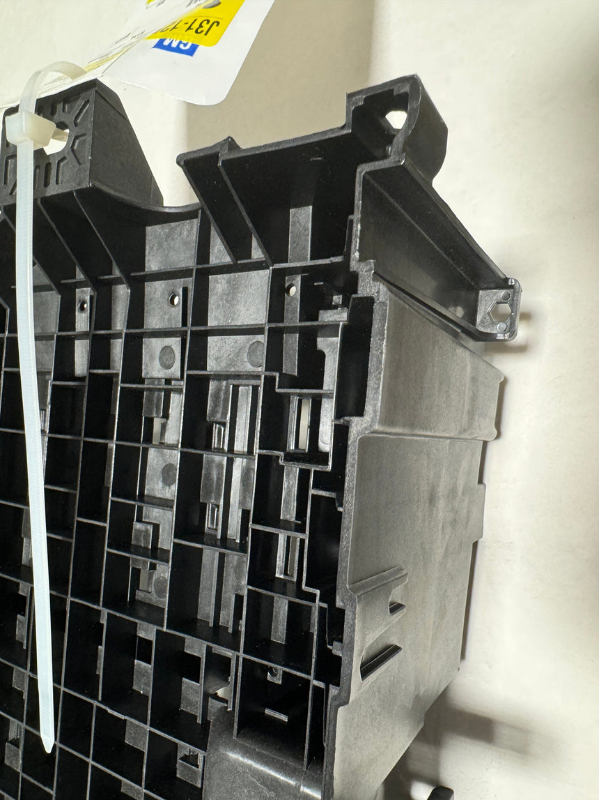 2015-2020 Tahoe Yukon Escalade Under hood Fuse Box Mount Bracket OEM