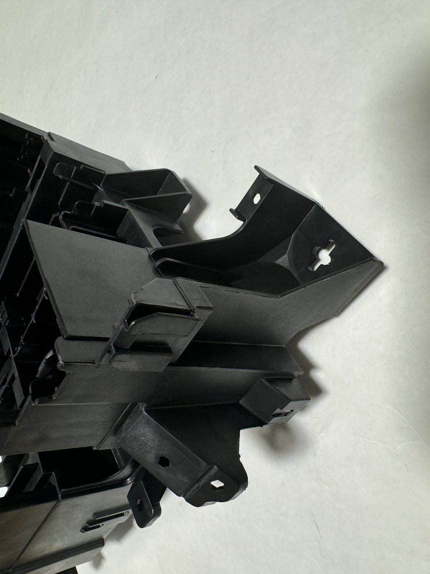 2015-2020 Tahoe Yukon Escalade Under hood Fuse Box Mount Bracket OEM