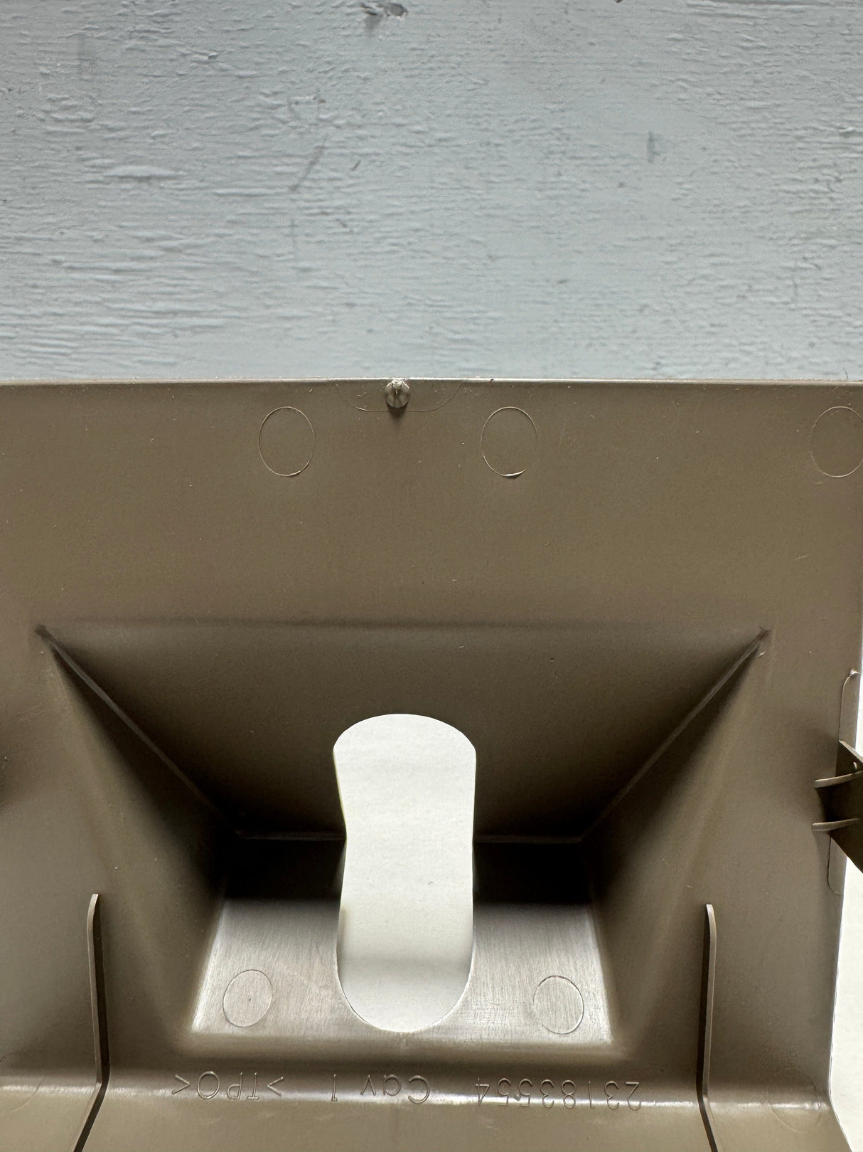 23183556 2015-2020 Tahoe Yukon Suburban Dune Color Liftgate Latch Cover OEM