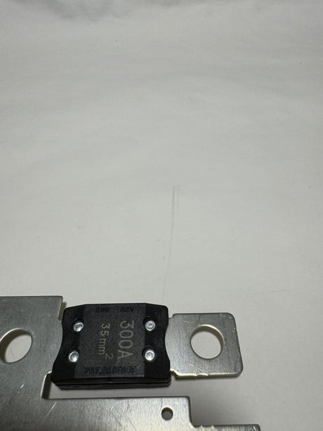 23270100 2015-2021 Canyon Colorado Fuse Battery Distribution Block OEM