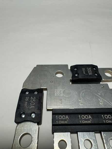 23270100 2015-2021 Canyon Colorado Fuse Battery Distribution Block OEM